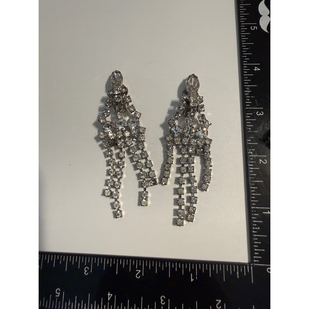Vintage Rhinestone Chandelier Clip On Earrings Silver Tone Crystal Fringe Drop